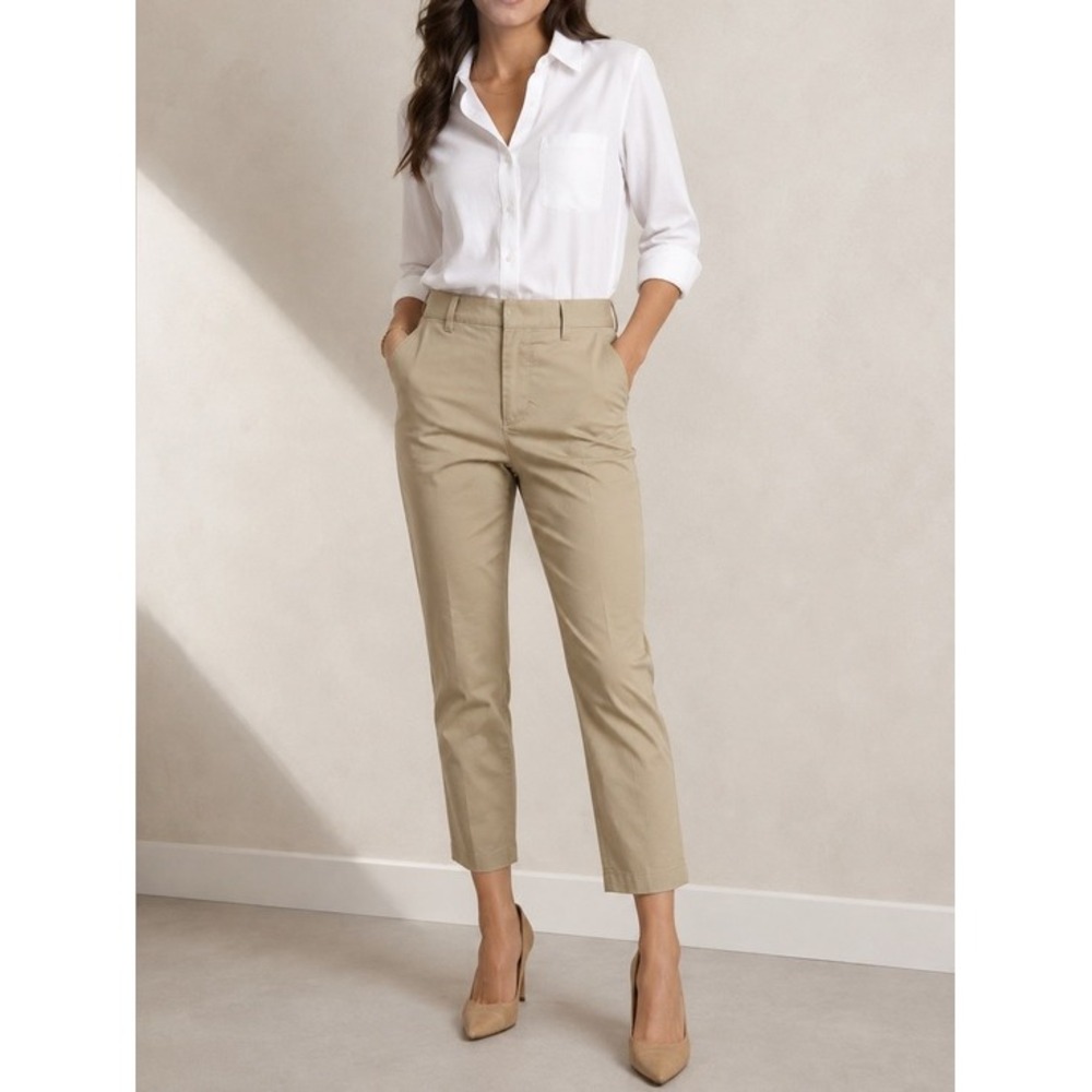EXPRESS - 36/30. Photographer. Beige Pants w/ Pockets front & back. Belt‎ loop